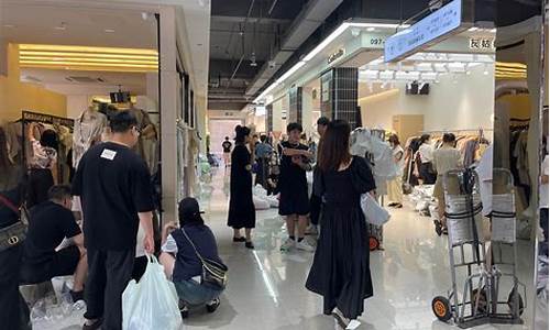 四季青服装批发市场在哪个区_杭州四季青服装批发市场在哪个区